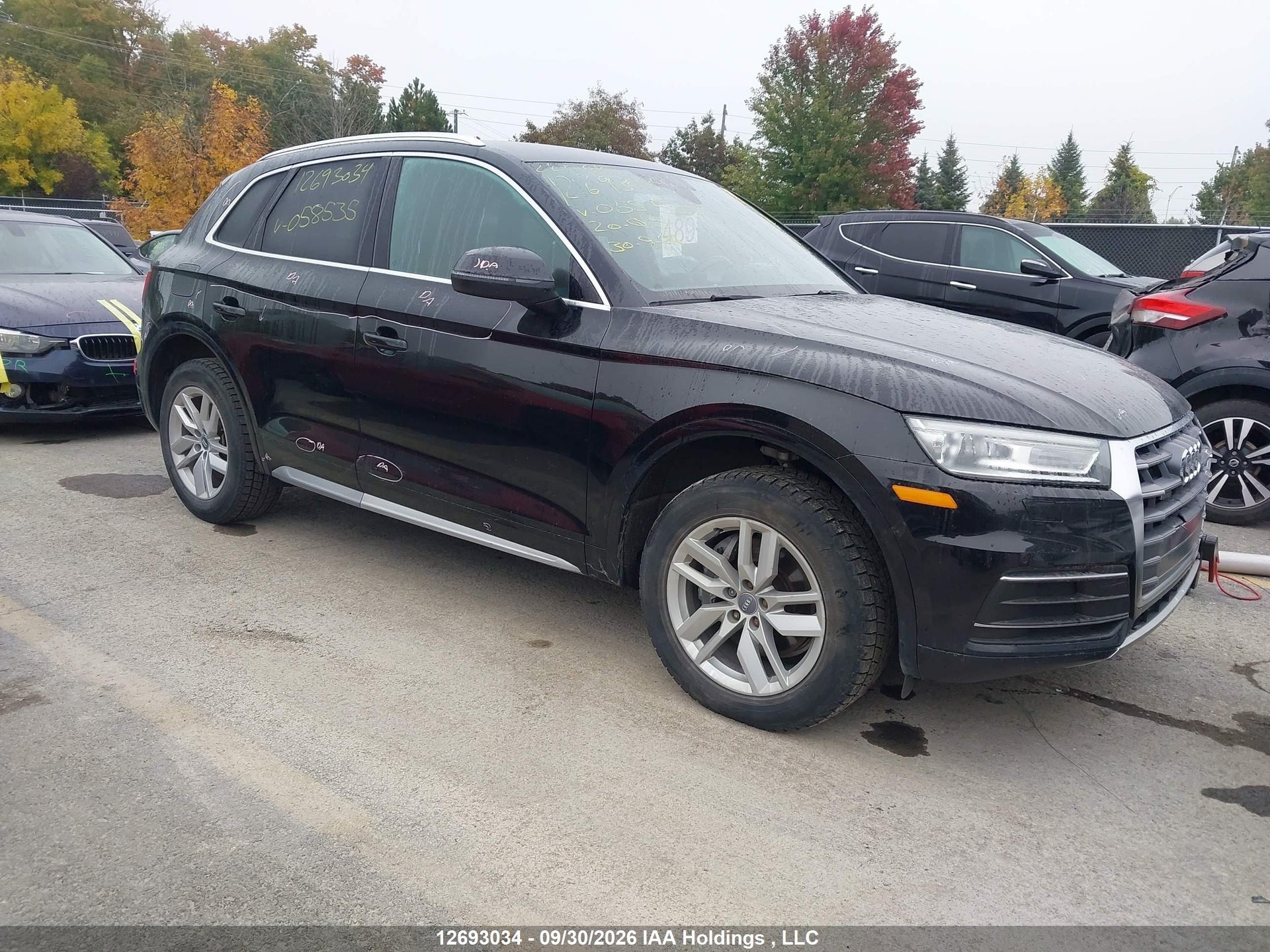 2020 AUDI Q5 45 KOMFORT — VIN WA1ANAFY3L2058535 — Left Side & Front damage — salvage auction photo — TrueBid 2020 AUDI Q5 45 KOMFORT — VIN WA1ANAFY3L2058535 — Left Side & Front damage — salvage auction photo — TrueBid